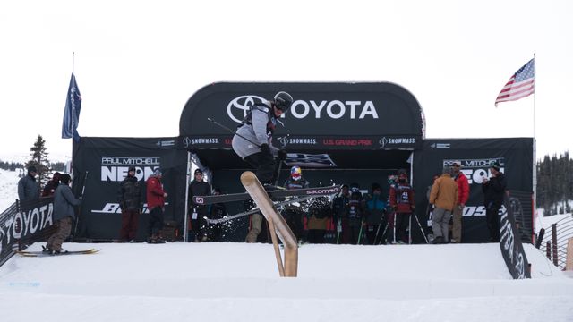 Practice at the slopestyle World Cup competition in Snowmass (USA). Photo: Mateusz Kielpinski (FIS)