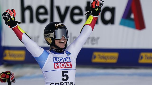 CORTINA D'AMPEZZO, ITALY - FEBRUARY 18 : Lara Gut-behrami of Switzerland celebrates during the FIS Alpine Ski World Championships Women's Giant Slalom on February 18, 2021 in Cortina d'Ampezzo Italy. (Photo by Francis Bompard/Agence Zoom)