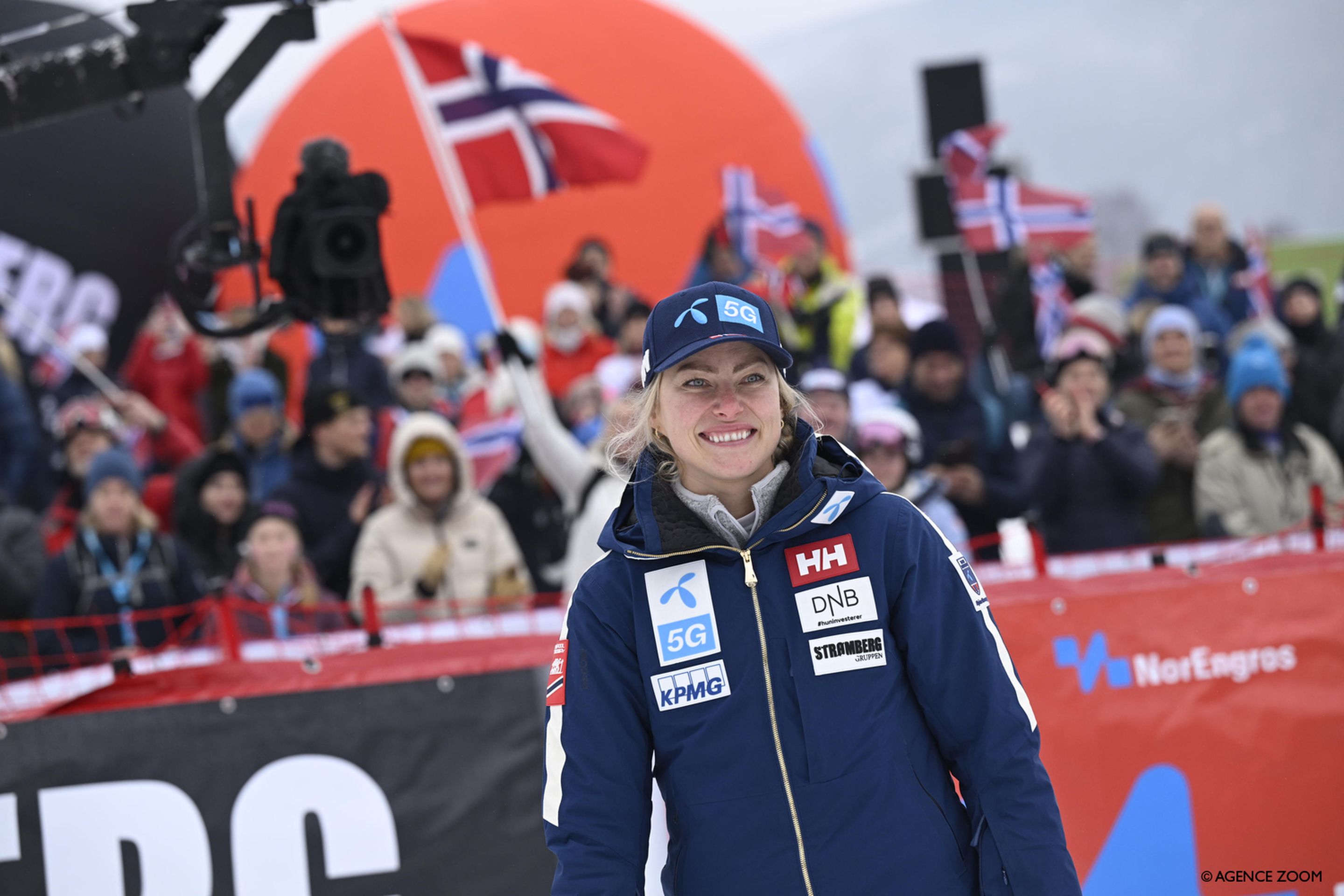 Mowinckel being celebrated in Kvitfjell after she announced her retirement