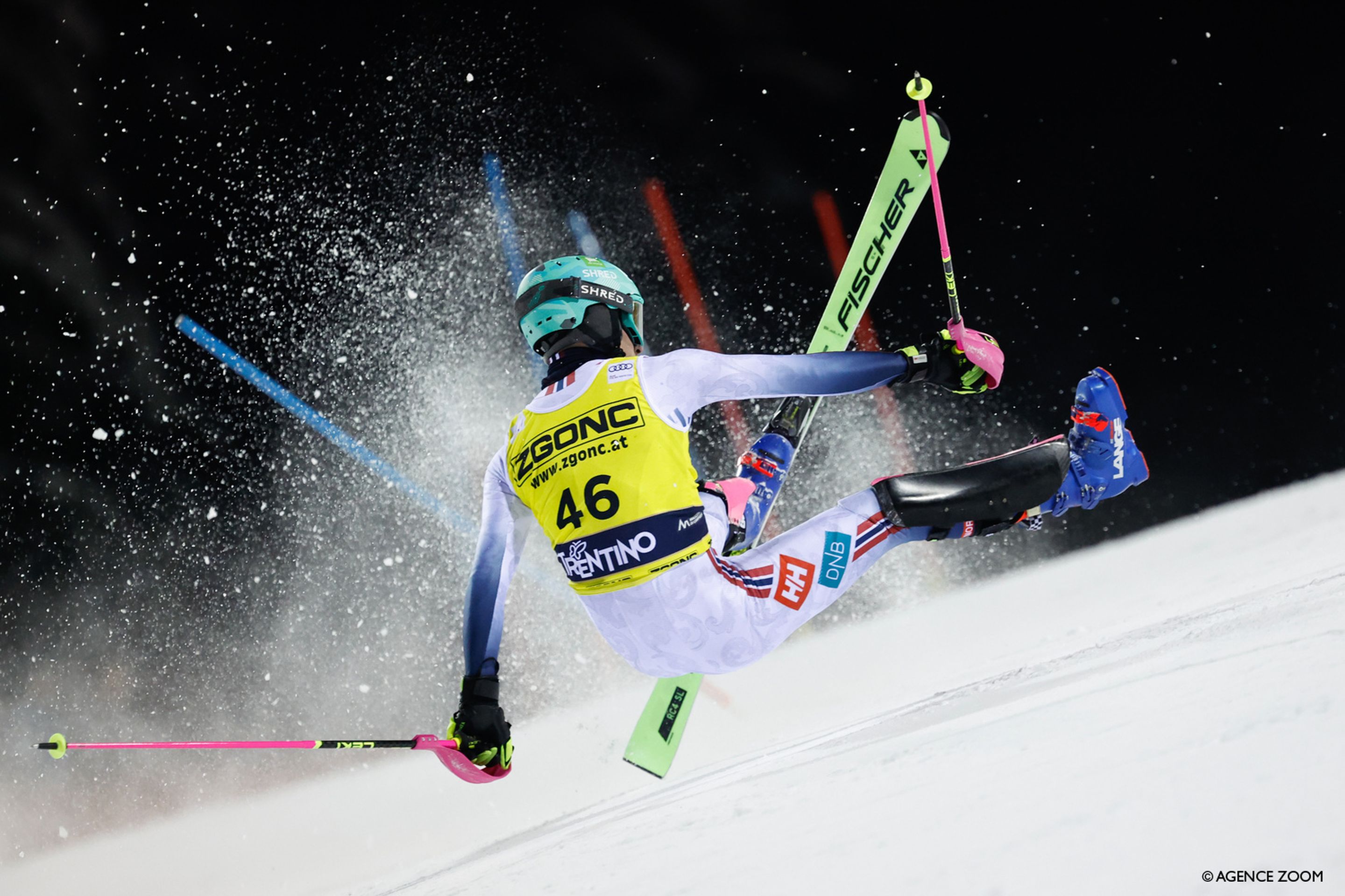 Eirik Hystad Solberg (NOR/Fischer) crashes out of the Madonna di Campiglio Slalom in spectacular fashion ©Agence Zoom