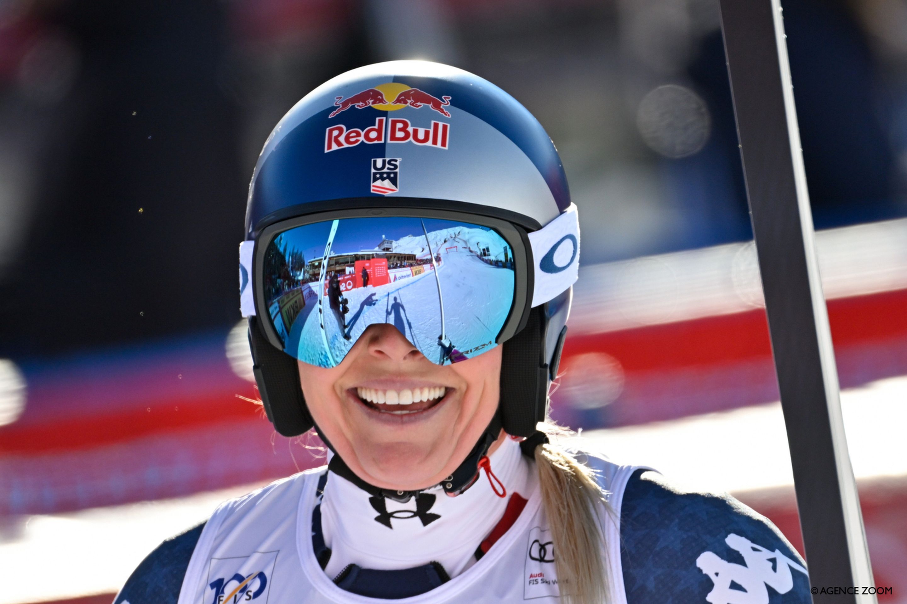 Lindsey Vonn returns to the World Cup with a smile