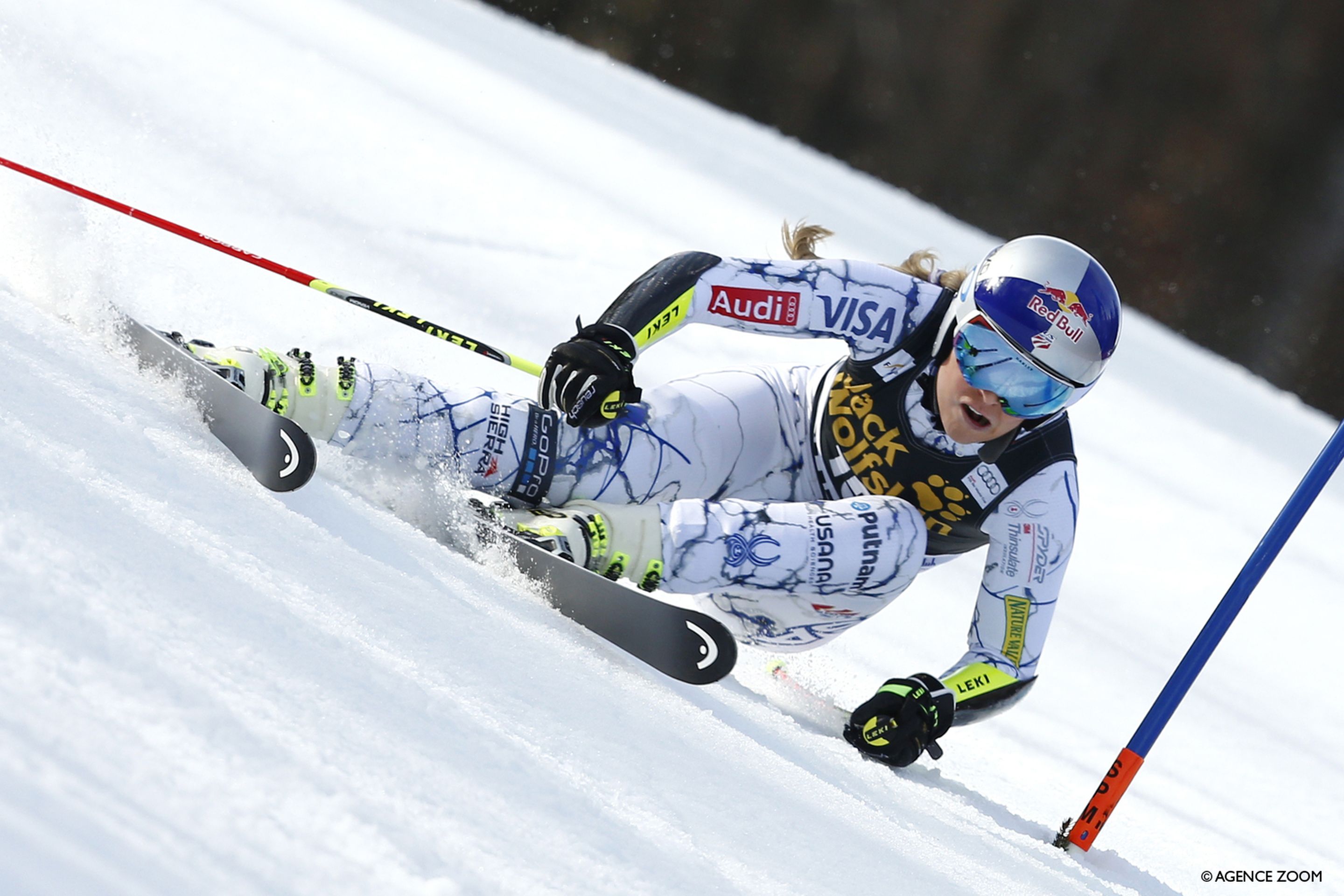 Lindsey Vonn (USA/Head) in action in a giant slalom race in Maribor, Slovenia, in 2016. ©Agence Zoom