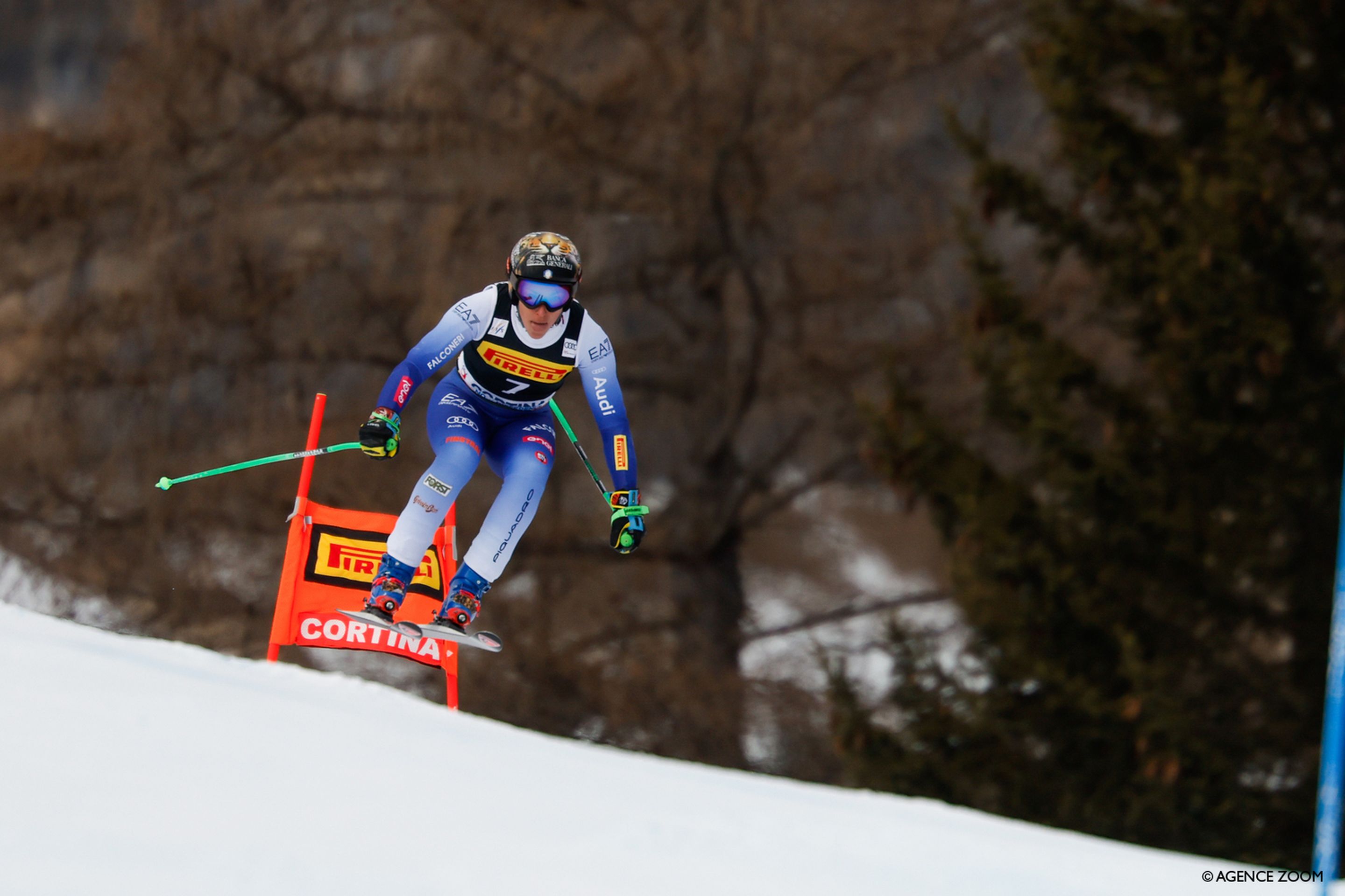 Federica Brignone (ITA/Rossignol) in full control as she flies down the Olimpia delle Tofane course en route to winning Sunday's Super G. ©Agence Zoom