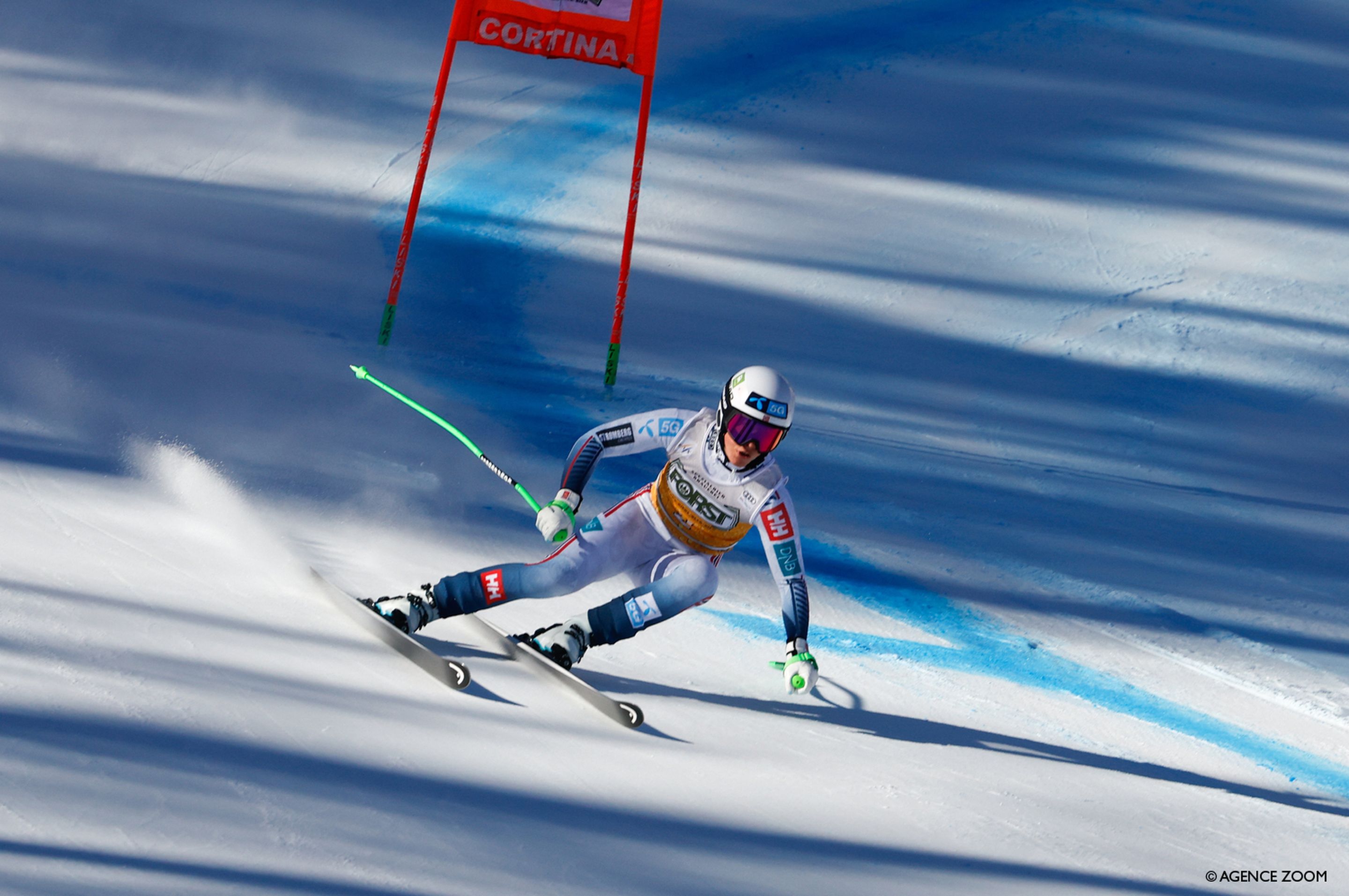 Kajsa Vickhoff Lie (NOR/Head) in complete control as she sets the target time in the Cortina Downhill on her way to runner-up position. ©Agence Zoom