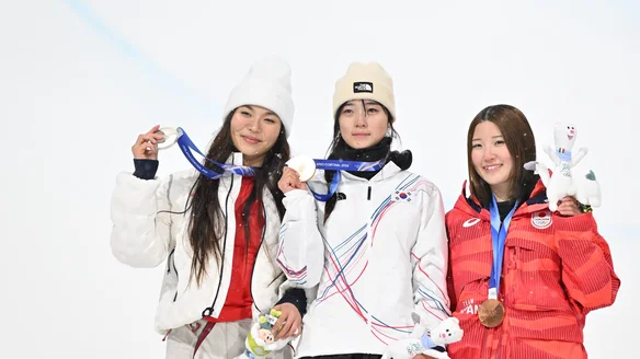 Choi Gaon comes back from heavy crash to stun Chloe Kim in Milano Cortina 2026 Women’s Snowboard Halfpipe final