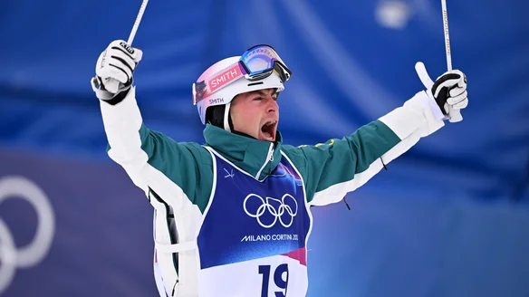 Fairy-tale Olympic gold for Woods as Kingsbury settles for silver on tiebreaker