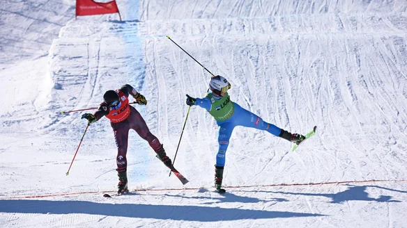 Howden and Schmidt set early pace as Ski Cross teams prepare for new World Cup season