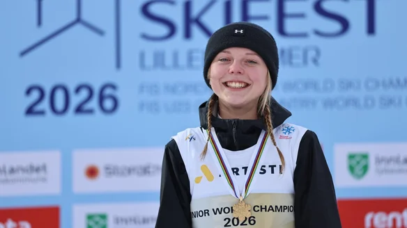 Inspired Indrackova wins first Junior Worlds title