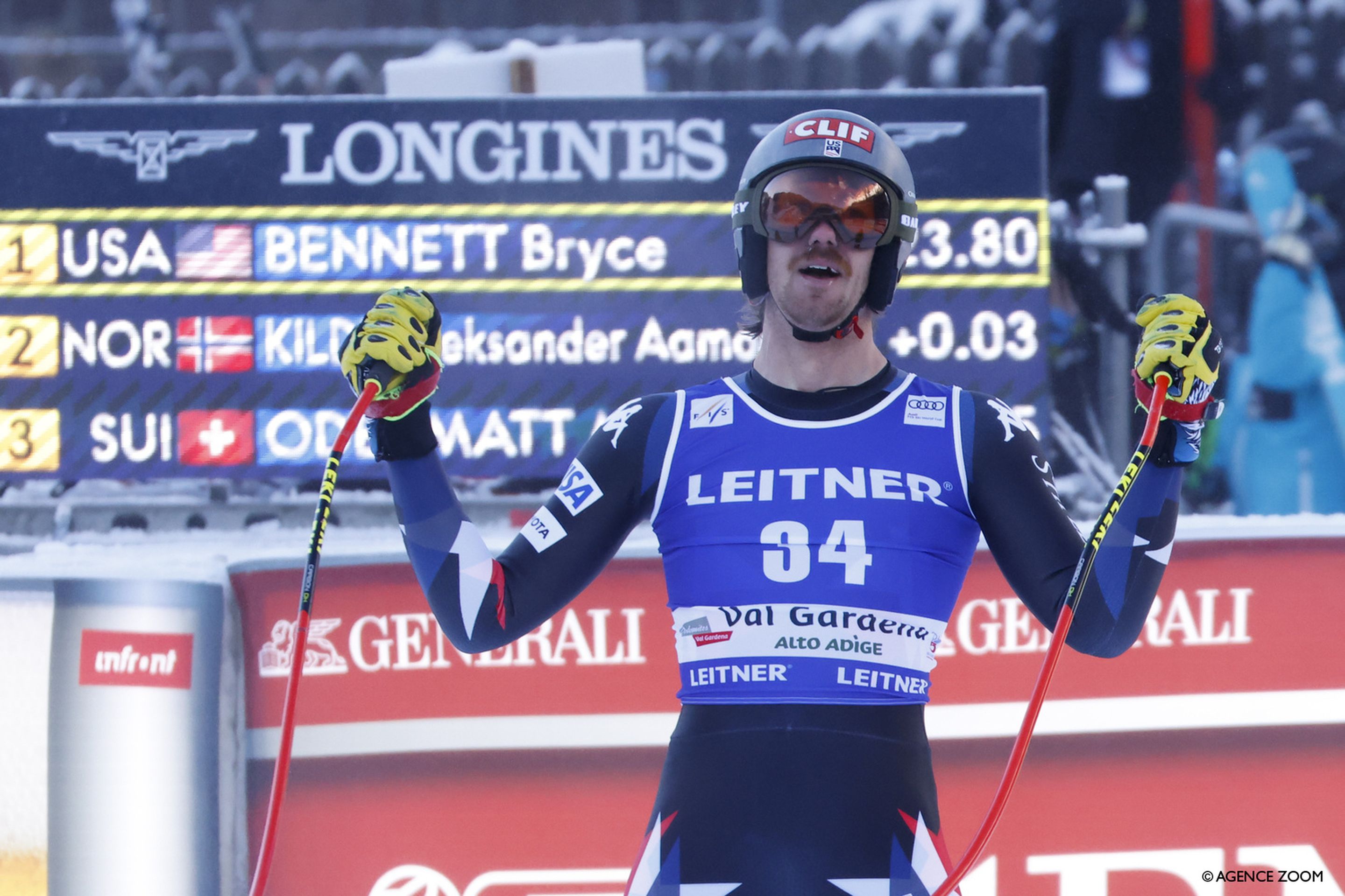 The tall American downhiller celebrates in the Val Gardena/Groeden finish area (Agence Zoom)