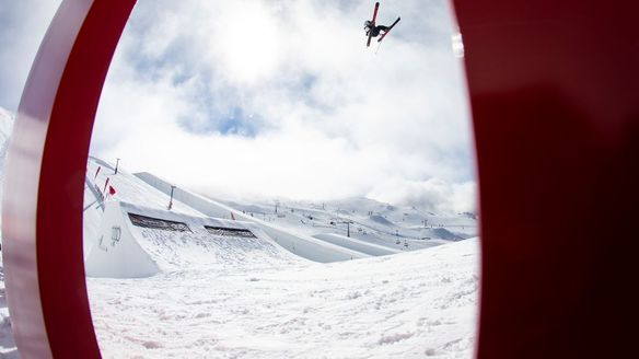 Oliwer Magnusson and Ryan Stevenson on top in JWC big air qualifications