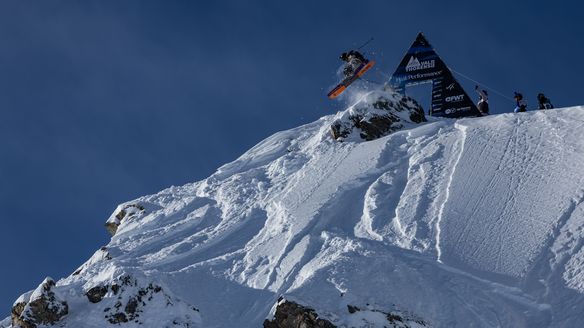 World’s best Freeriders conquer the steep and technical Lac Noir face as France welcomes back elite Freeride competition for the first time since 2017