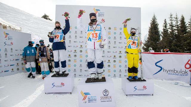 Anastasiia Smirnova and Viktoriia Lazarenko with a 1-2 punch for RSF team at 2021 World Championships in Almaty (KAZ) © Andrey Kulagin