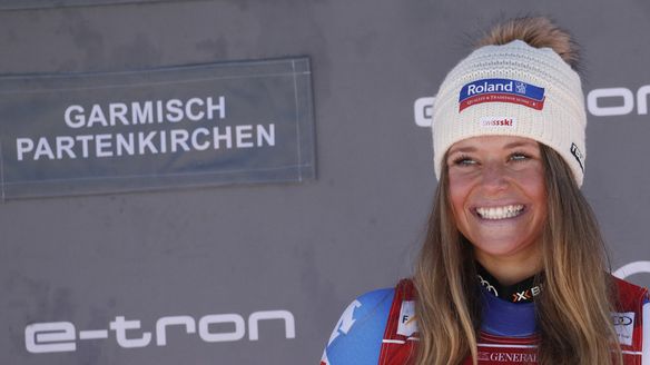 Maiden win in Super g for Corinne Suter