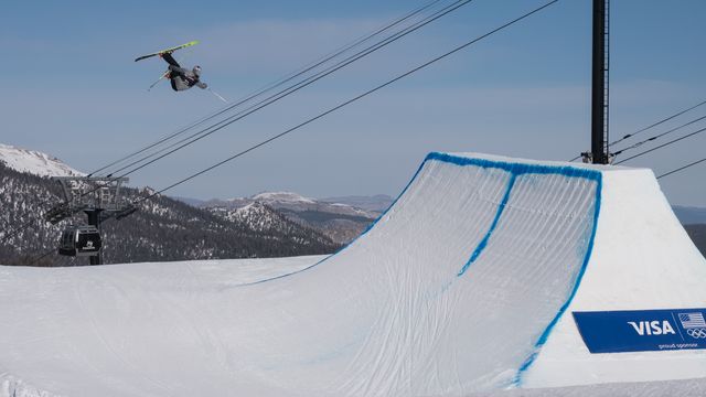 Nicholas Goepper (USA) competing in the slopestyle World Cup finals at Mammoth Mountain (USA). Photo: Mateusz Kielpinski (FIS)