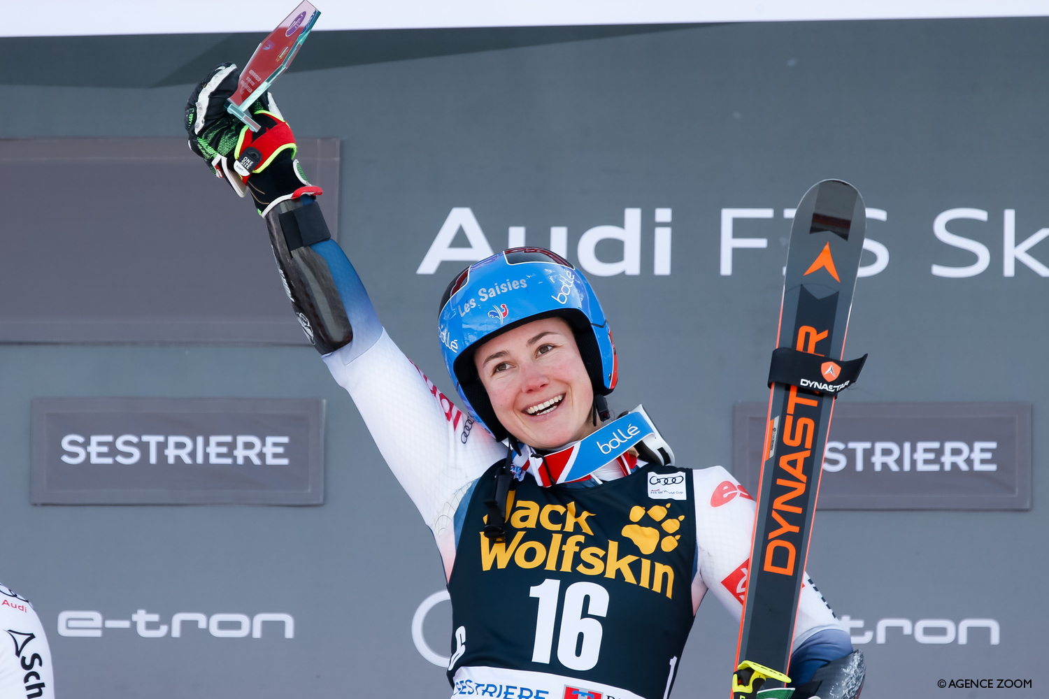 FIS | Clara Direz stuns in Sestriere Parallel GS