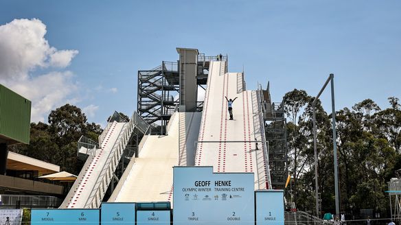 Danielle Scott and Dmytro Kotovskyi shine at aerials water ramp event in Brisbane