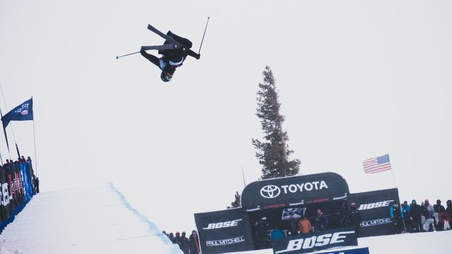 Cassie Sharpe (CAN) on her way to win her second consecutive halfpipe World Cup title