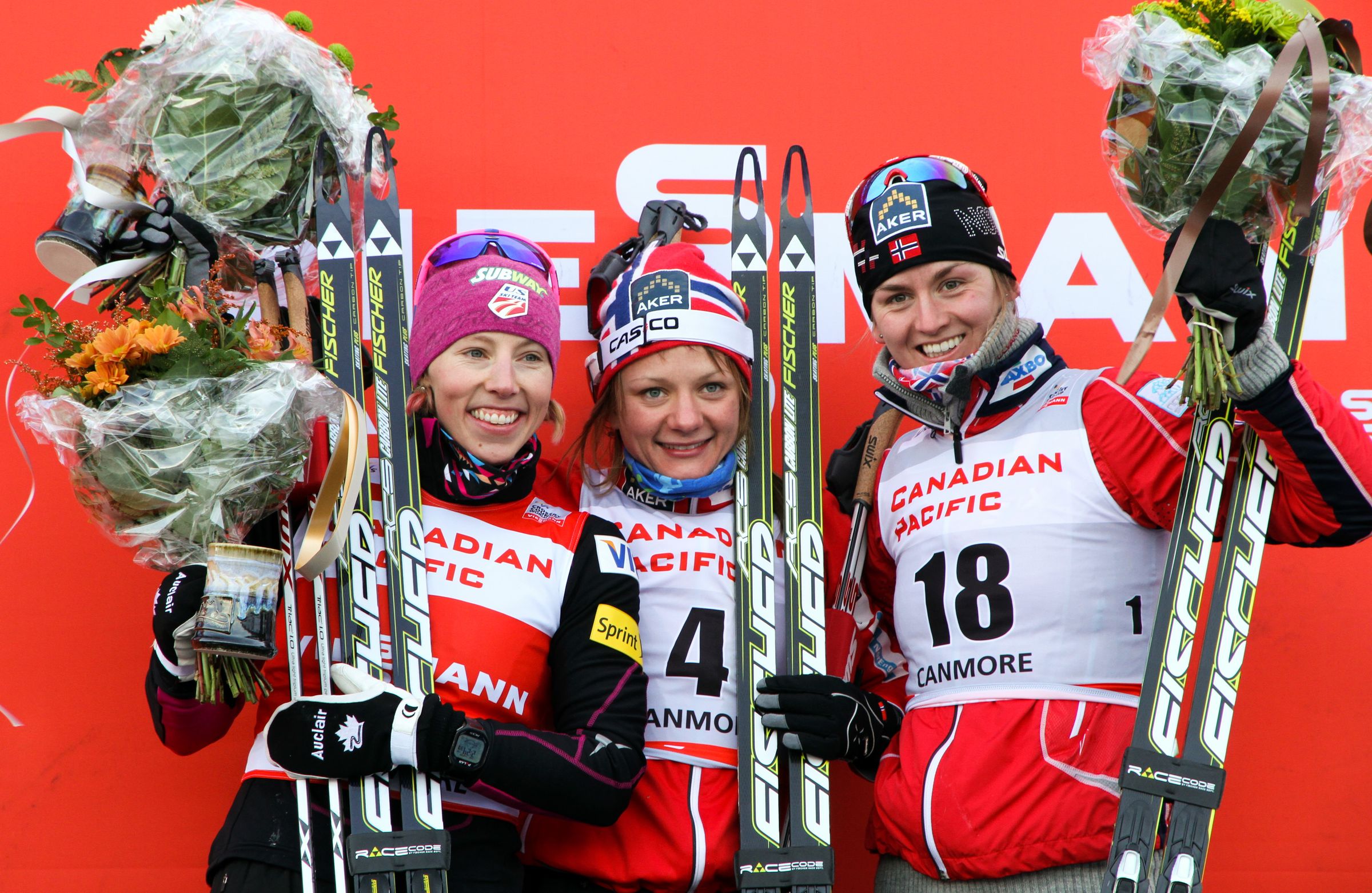 15.12.2012, Canmore, Canada (CAN):
(l-r) Kikkan Randall (USA), Fischer, Swix, Salomon, Maiken Caspersen Falla (NOR), Fischer, Swix, Alpina, Rottefella and Celine Brun-Lie (NOR), Fischer, Swix, Alpina, Rottefella - FIS world cup cross-country, individual sprint, Canmore (CAN). www.nordicfocus.com. © Roycroft/NordicFocus. Every downloaded picture is fee-liable.