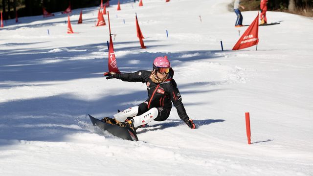 Ramona Hofmeister (GER) training in Winterberg © FIS Snowboard