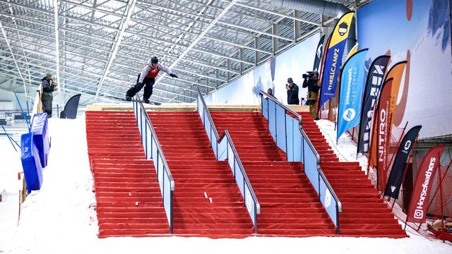 Antwerpen Street Style action © Summit Productions