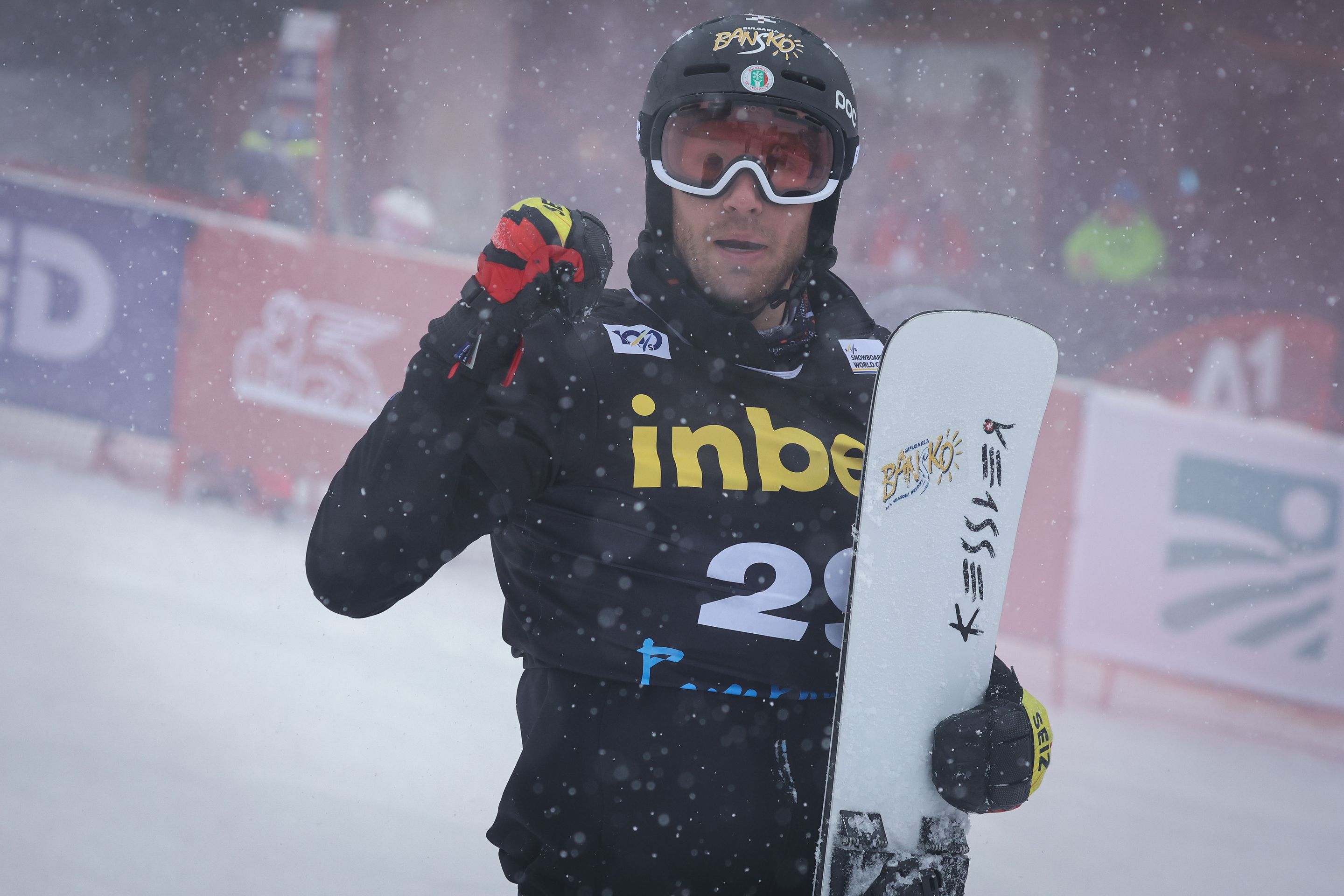 Radoslav Yankov (BUL) celebrates at the bottom of the run. Photo: startphoto.bg