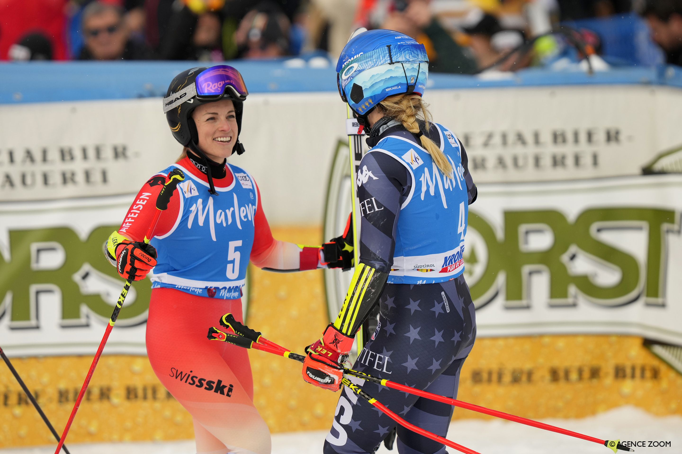 Gut-Behrami congratulating Shiffrin in the finish area (Agence Zoom)