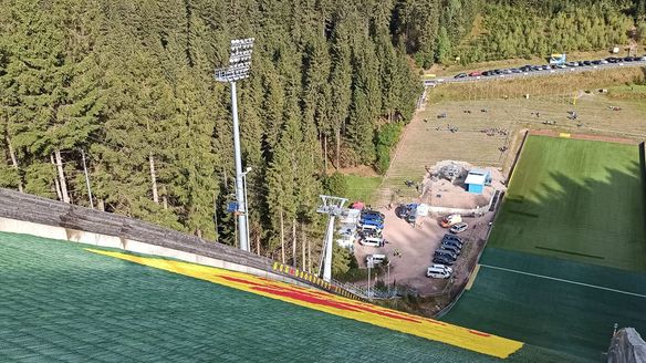 Jenny Nowak and Pascal Müller dominate Deutschlandpokal in Oberhof