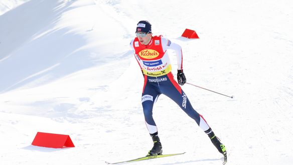 TRIPLE: Riiber skis to the top in windy Seefeld