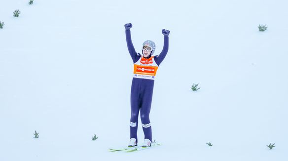 Oberstdorf (GER): Riiber wins with hill record jump