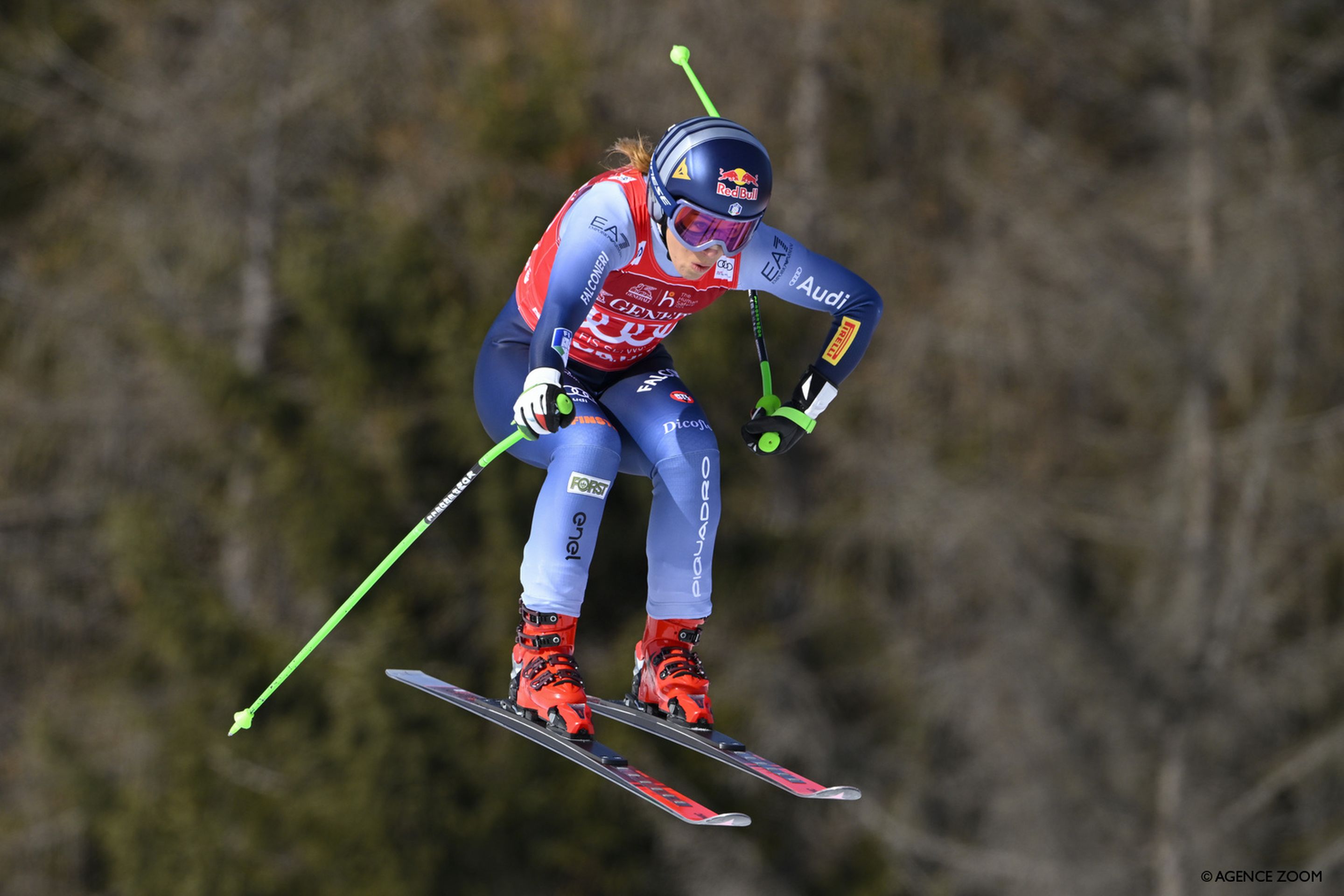 2018 Olympic downhill champion flys though the air in Cortina (Agence Zoom)