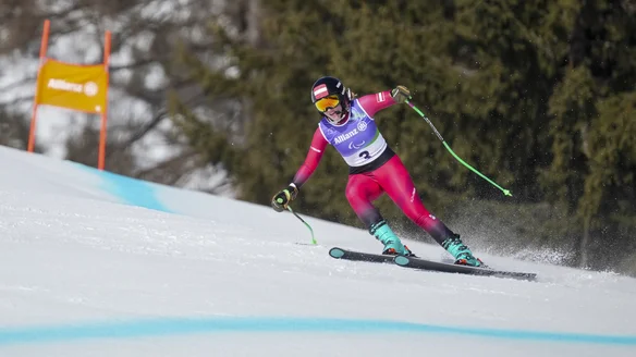 Double delight for Aigner siblings in Downhill Paralympic opener