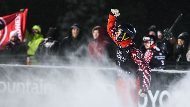 Maxim Burov celebrates his gold medal-winning jump © Laurent Salino / Agence Zoom