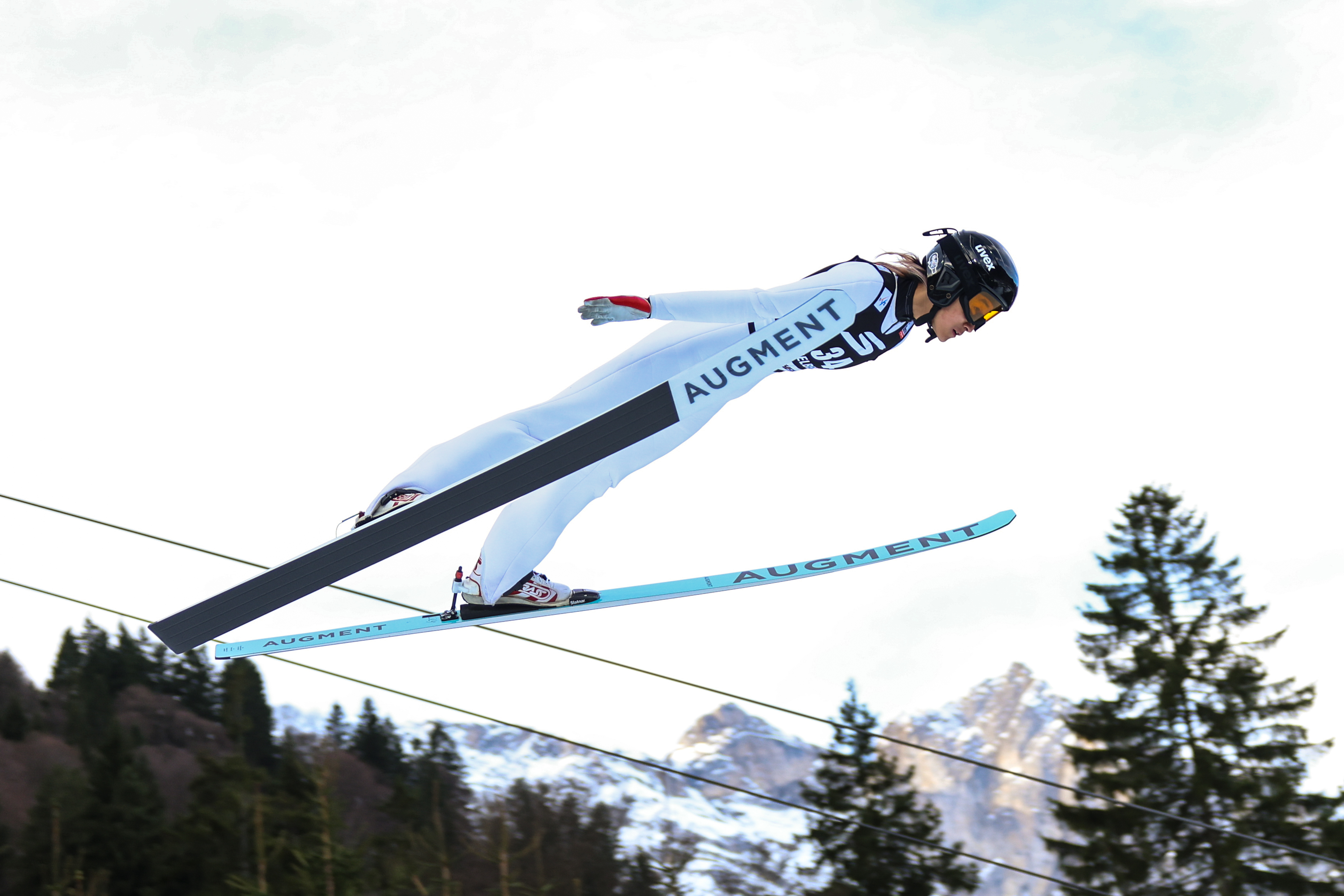 FIS | Zeng Ping chases historic victory on home snow in Zhangjiakou