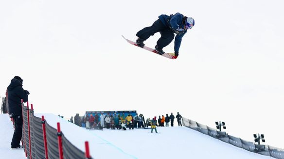 Outsiders challenge Halfpipe podium streak at Calgary World Cup