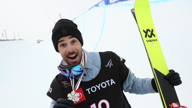 Kevin Rolland with his Utah 2019 World Champs silver medal from Park City © Lauren Salino / Agence Zoom