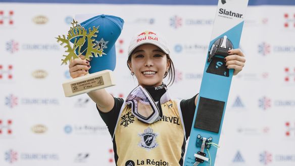 Sara Takanashi wins in Courchevel