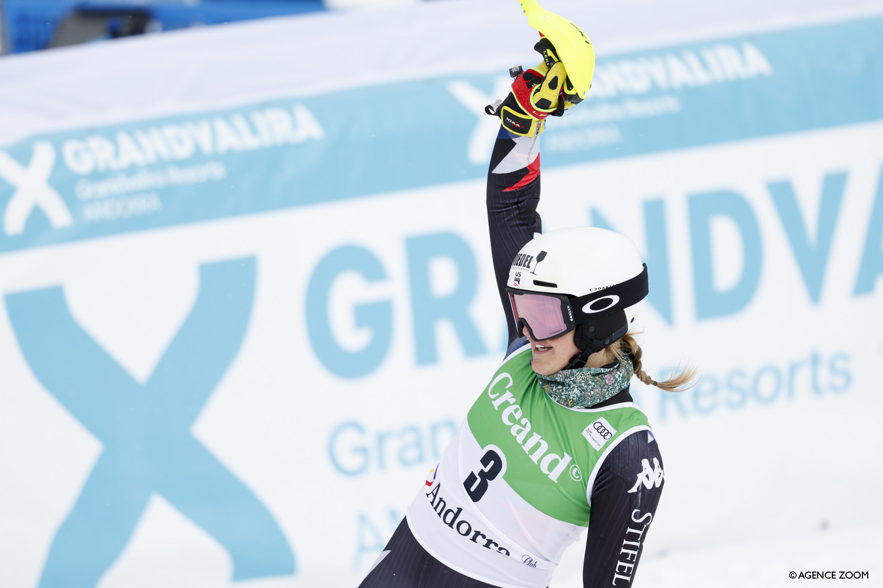 Paula Moltzan (USA) celebrates after guaranteeing herself a podium position (Agence Zoom)