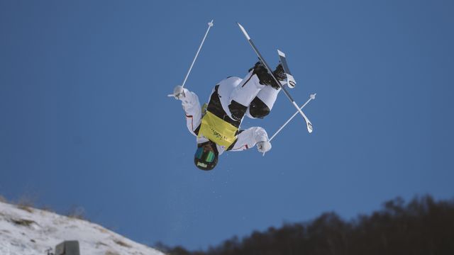 Perrine Laffont mid-air on her bottom jump in Thaiwoo © CSA
