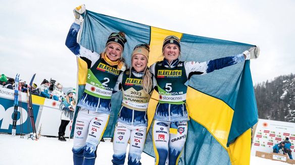 Sundling defends her world title as Sweden secure women’s sprint sweep