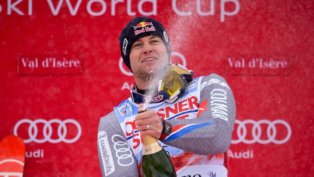 VAL-D'ISERE, FRANCE - DECEMBER 09: Alexis Pinturault of France takes 1st place during the Audi FIS Alpine Ski World Cup Men's Giant Slalom on December 9, 2017 in Val-d'Isere, France. (Photo by Michel Cottin/Agence Zoom)