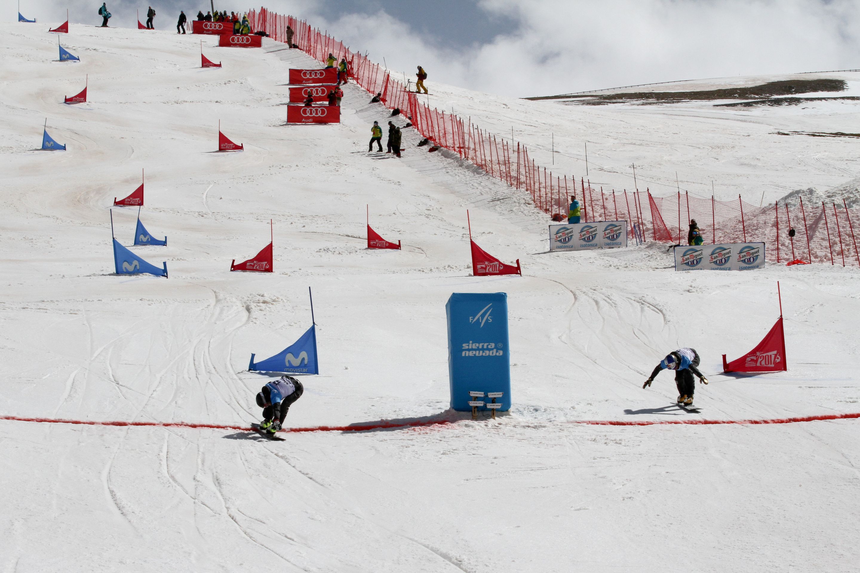 Andreas Prommegger wins men's finals against Benjamin Karl (both AUT) - Sierra Nevada 2017 FIS Snowboard World Championships - PGS