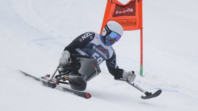 Corey Peters (NZL) back on top of a Downhill podium in Santa Caterina @FIS / Action Press / Heiko Mandl