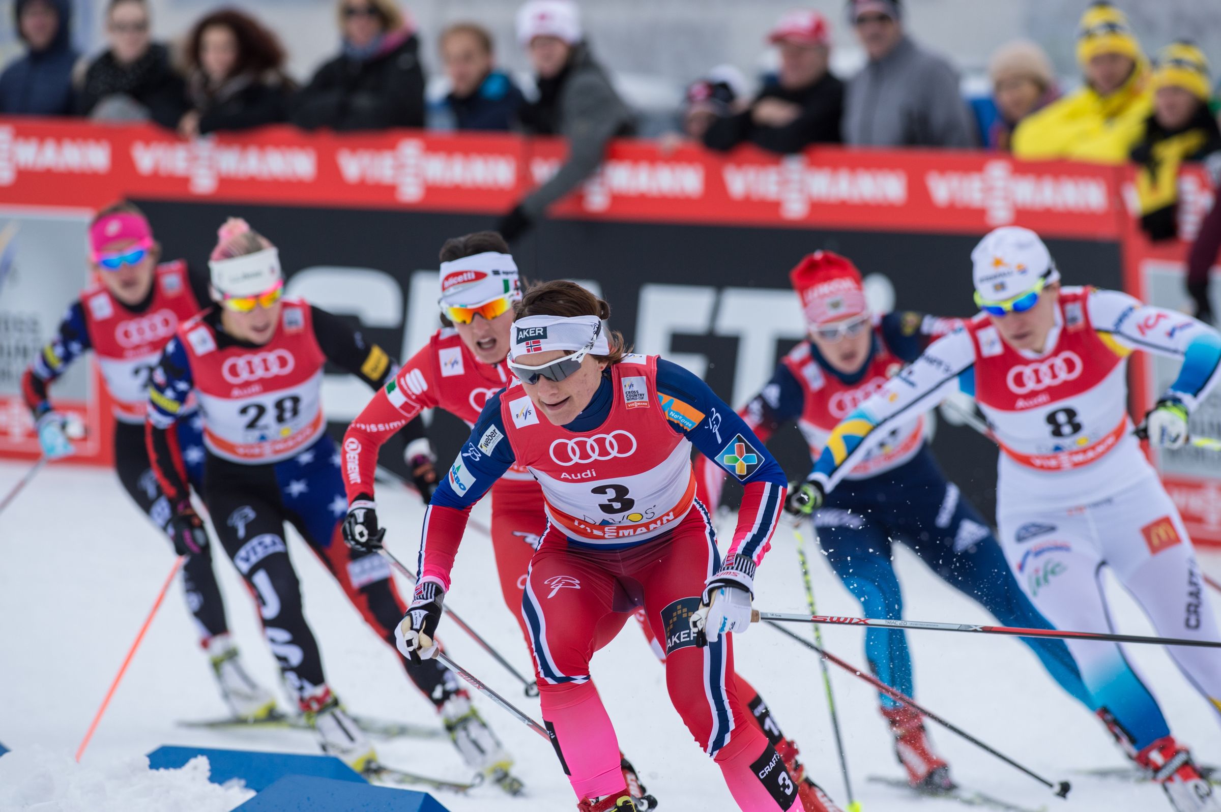 14.12.2014, Davos, Switzerland (SUI): Quarterfinals: Sophie Caldwell (USA), Kikkan Randall (USA), Gaia Vuerich (ITA), Maiken Caspersen Falla (NOR), Anastasia Dotsenko (RUS), Ida Ingemarsdotter (SWE), (l-r) - FIS world cup cross-country, individual sprint, Davos (SUI). www.nordicfocus.com. © Rauschendorfer/NordicFocus. Every downloaded picture is fee-liable.