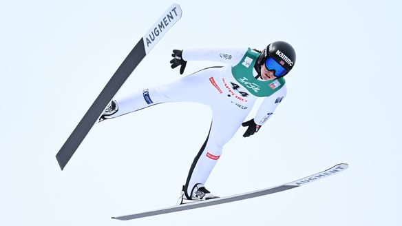 Kvandal tops qualifications in Zao, men compete in first Ski Flying World Cup of the season