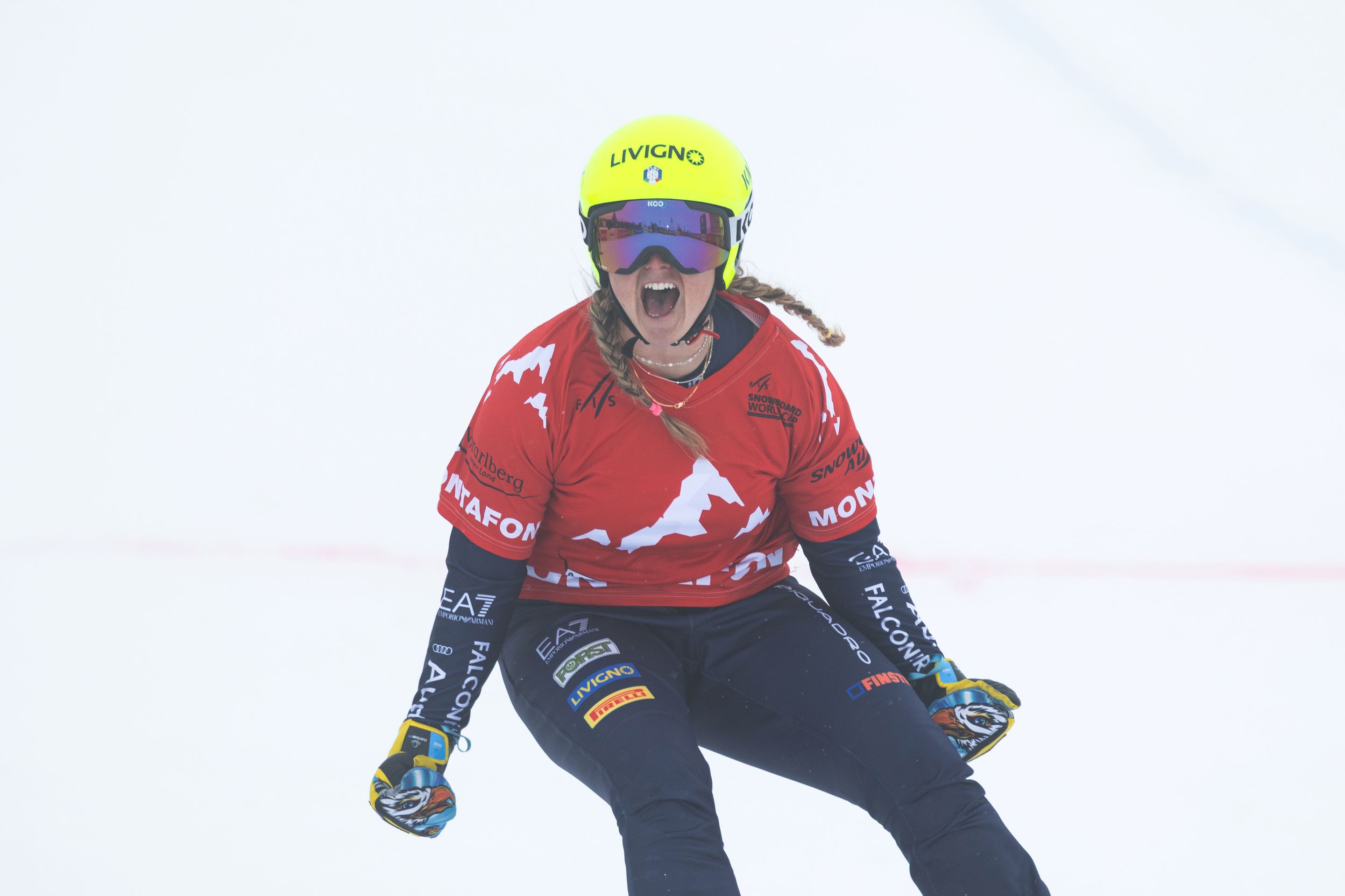 Michela Moioili (ITA) roars in celebration.