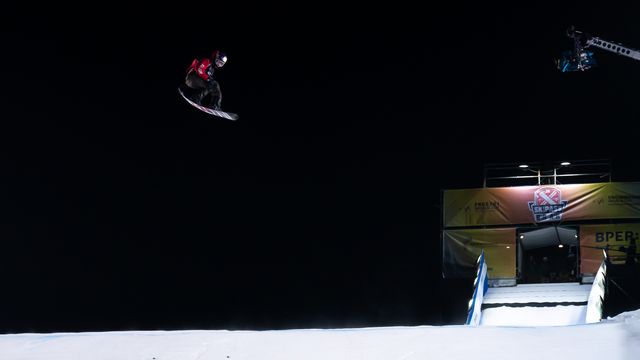 Marcus Kleveland (NOR) in last year's Modena big air World Cup © Kielpinski/FIS Snowboard