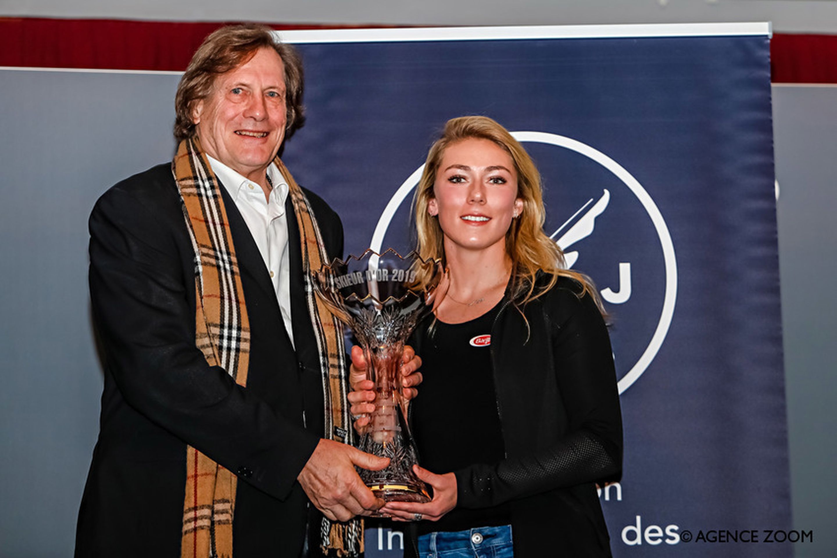 Patrick Lang (AIJS President) Mikaela Shiffrin (USA)