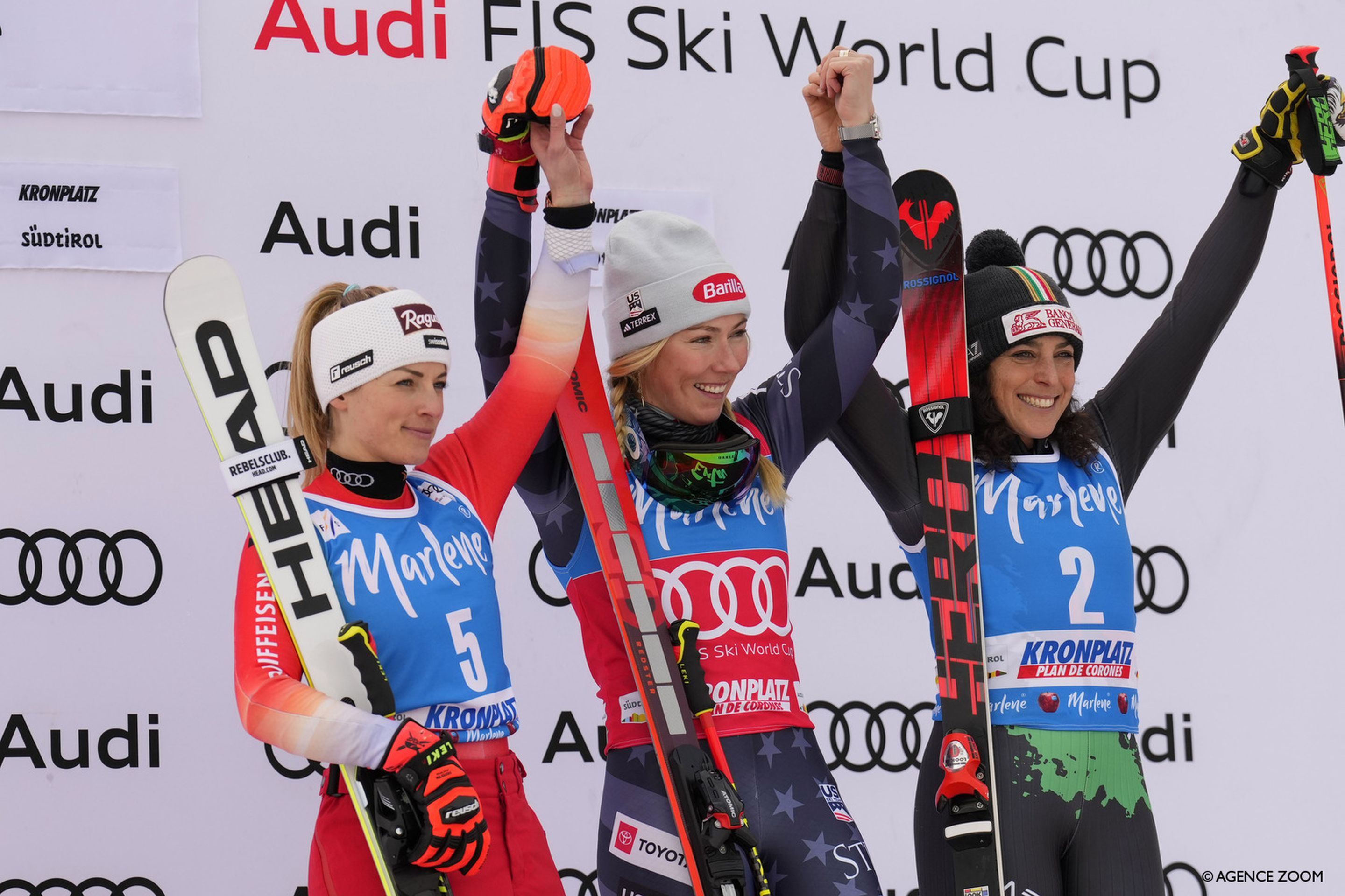 Gut-Behrami (left), Shiffrin (centre) and Brignone (right) on the podium on Tuesday (Agence Zoom)