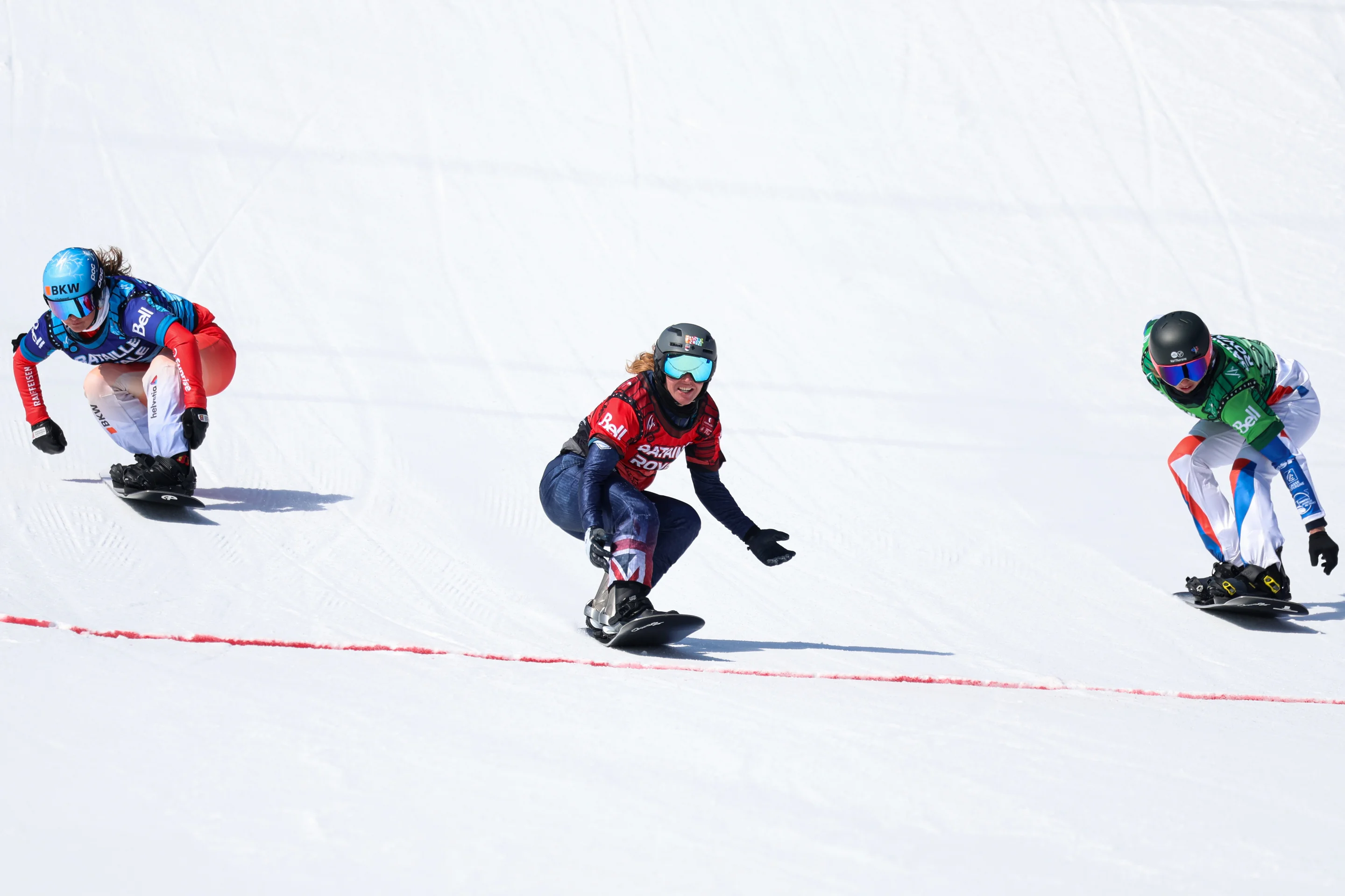 Sina Siegenthaler (SUI), Charlotte Bankes (GBR) and Chloe Trespeuch (FRA) on the finish line
