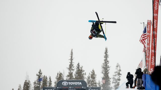 David Wise competing at Copper Mountain